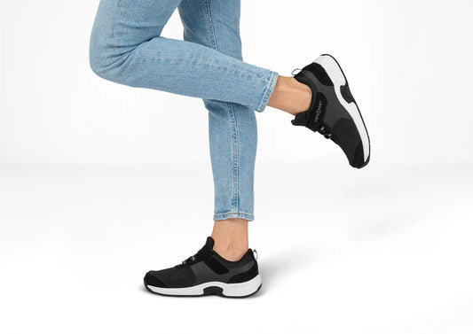 Women's Orthofeet Joelle 831 Black/White Sole