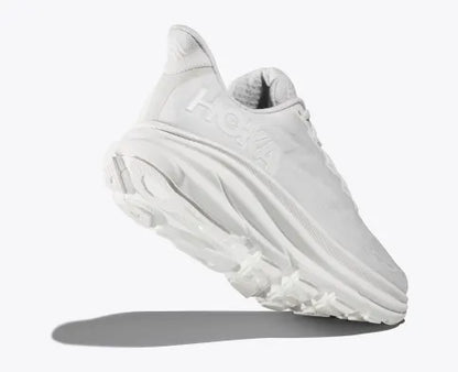 Women's Hoka Clifton 9 white / white