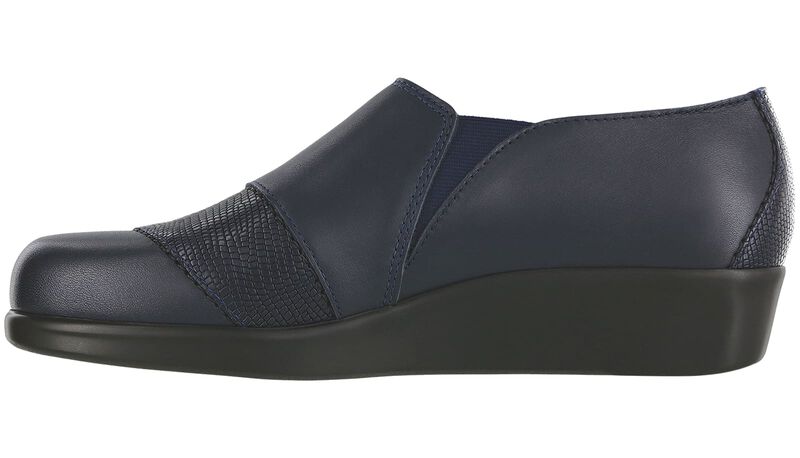 Women's SAS Nora Slip On Loafer 3570-011 Navy